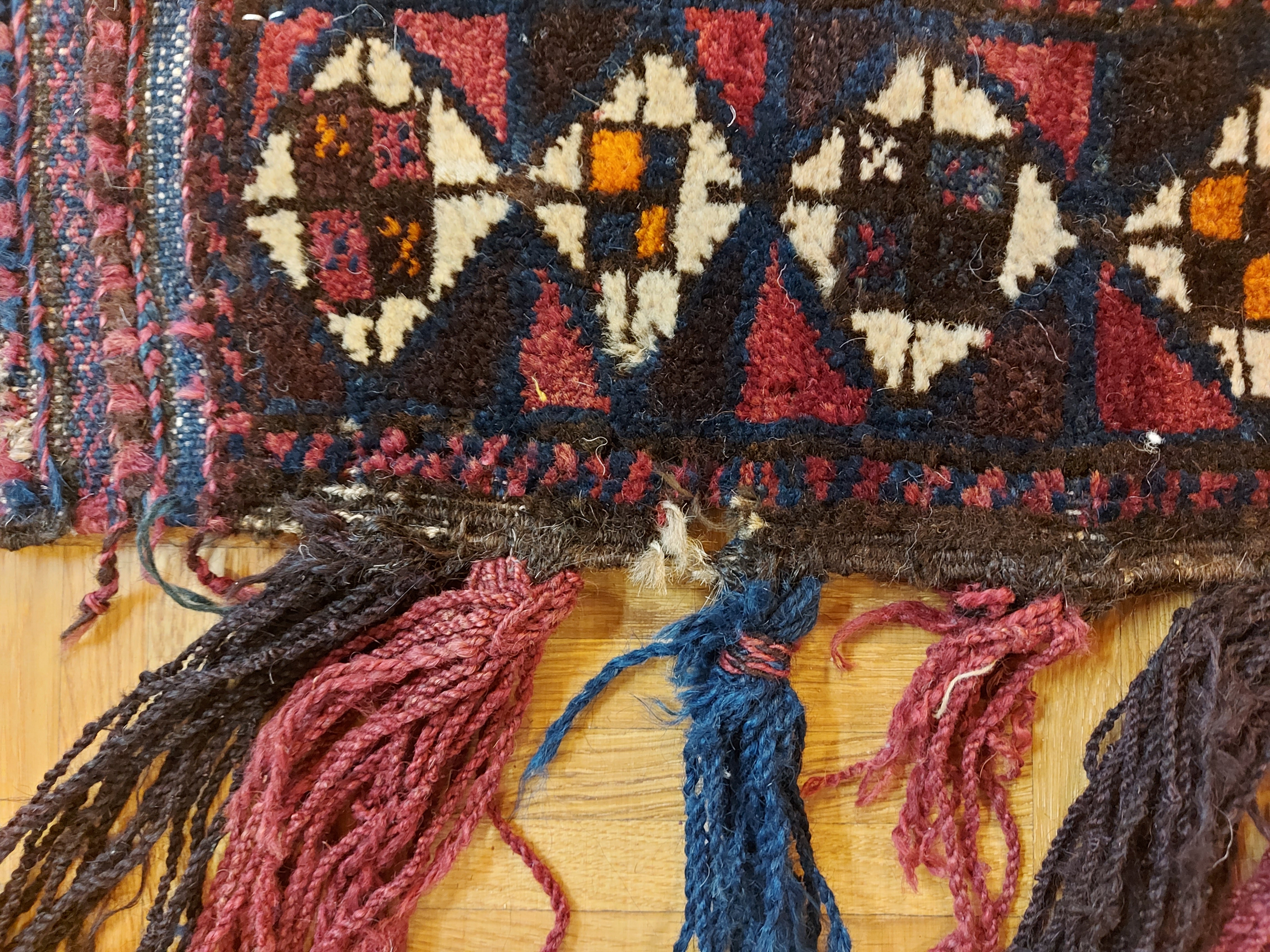 Belutch Pferde Zeltbehang *antik* 180 x 20