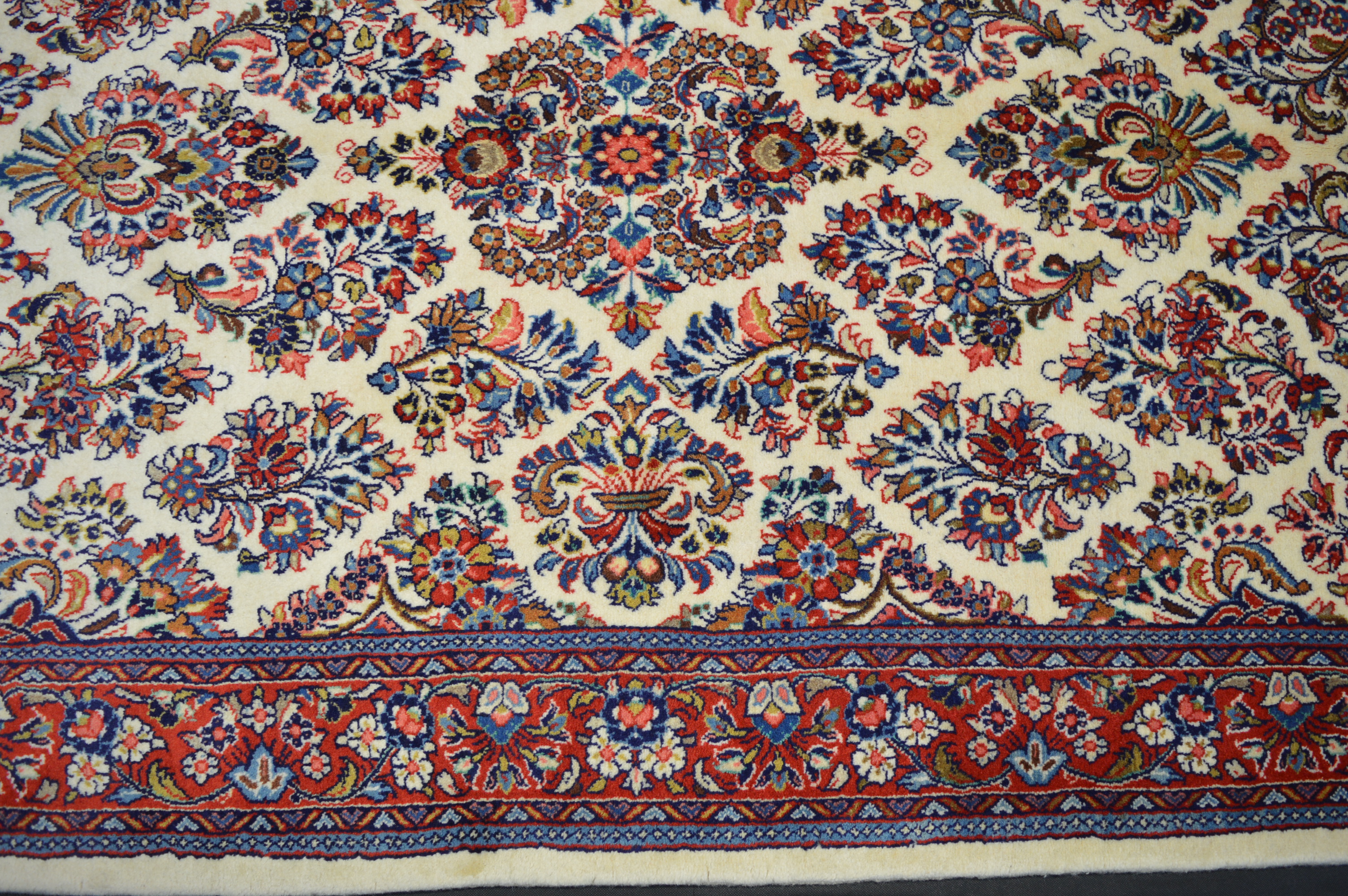 Saruk  214 x 137