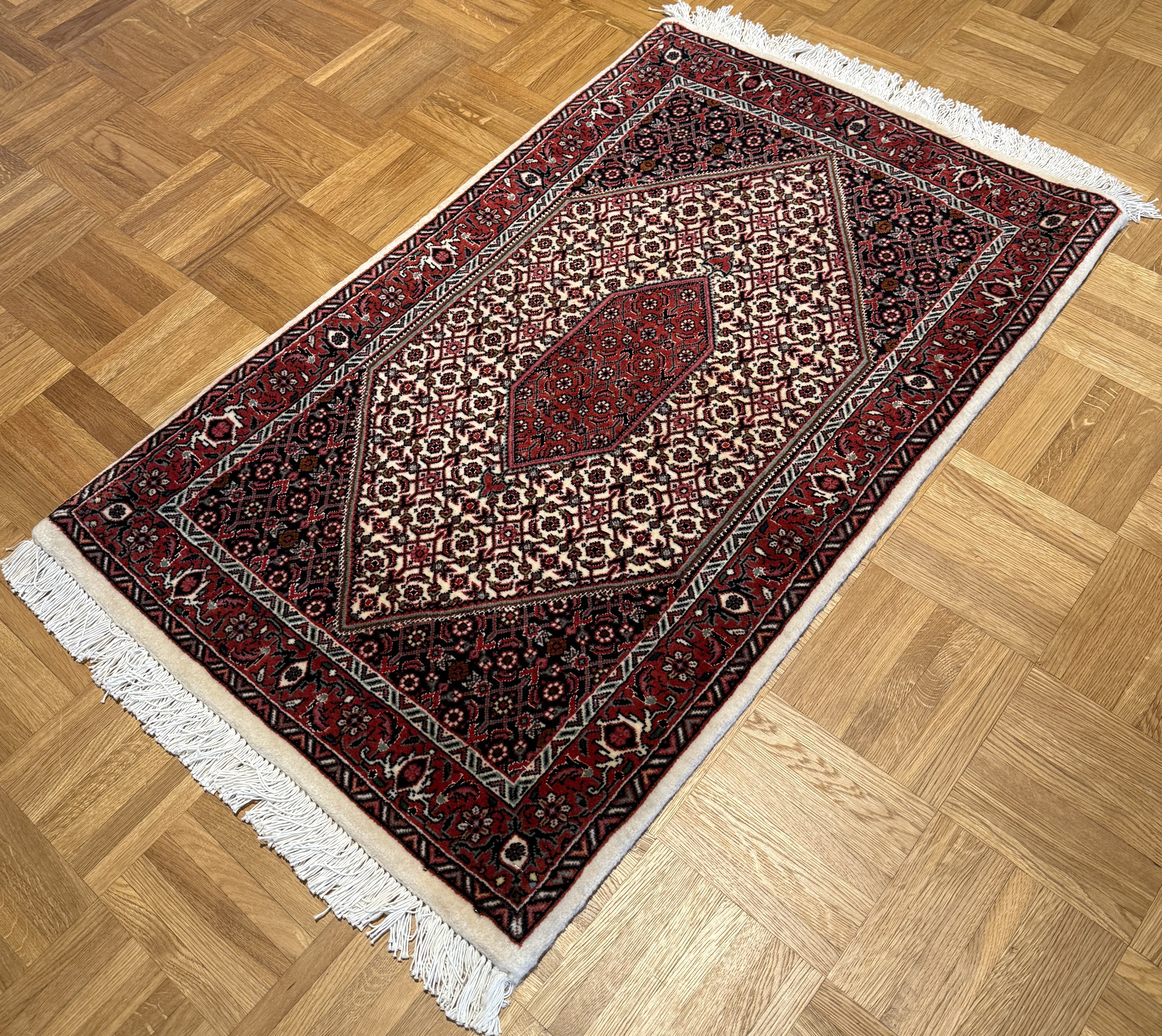 Bidjar *neu* *mit Seide* 100 x 64