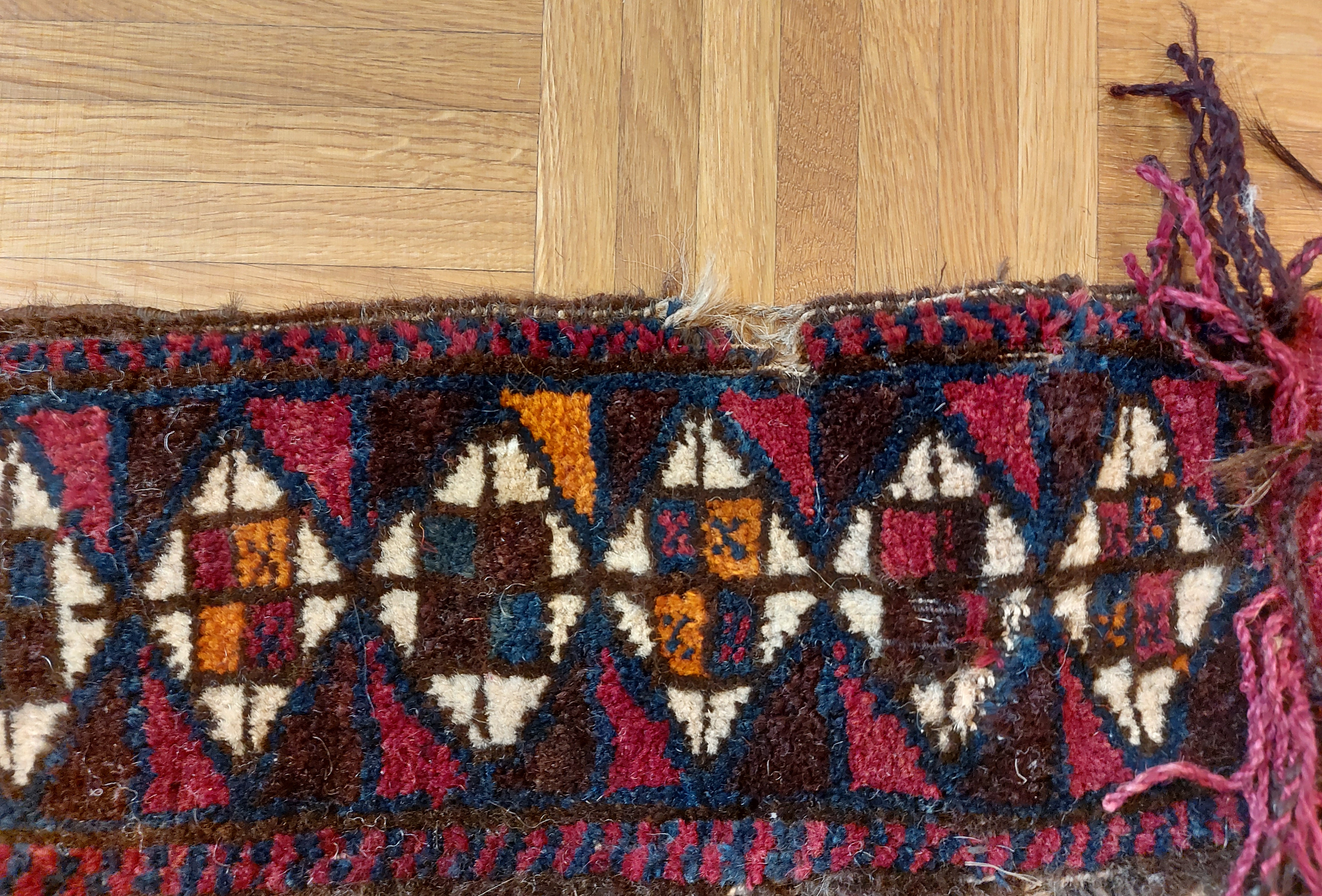 Belutch Pferde Zeltbehang *antik* 180 x 20