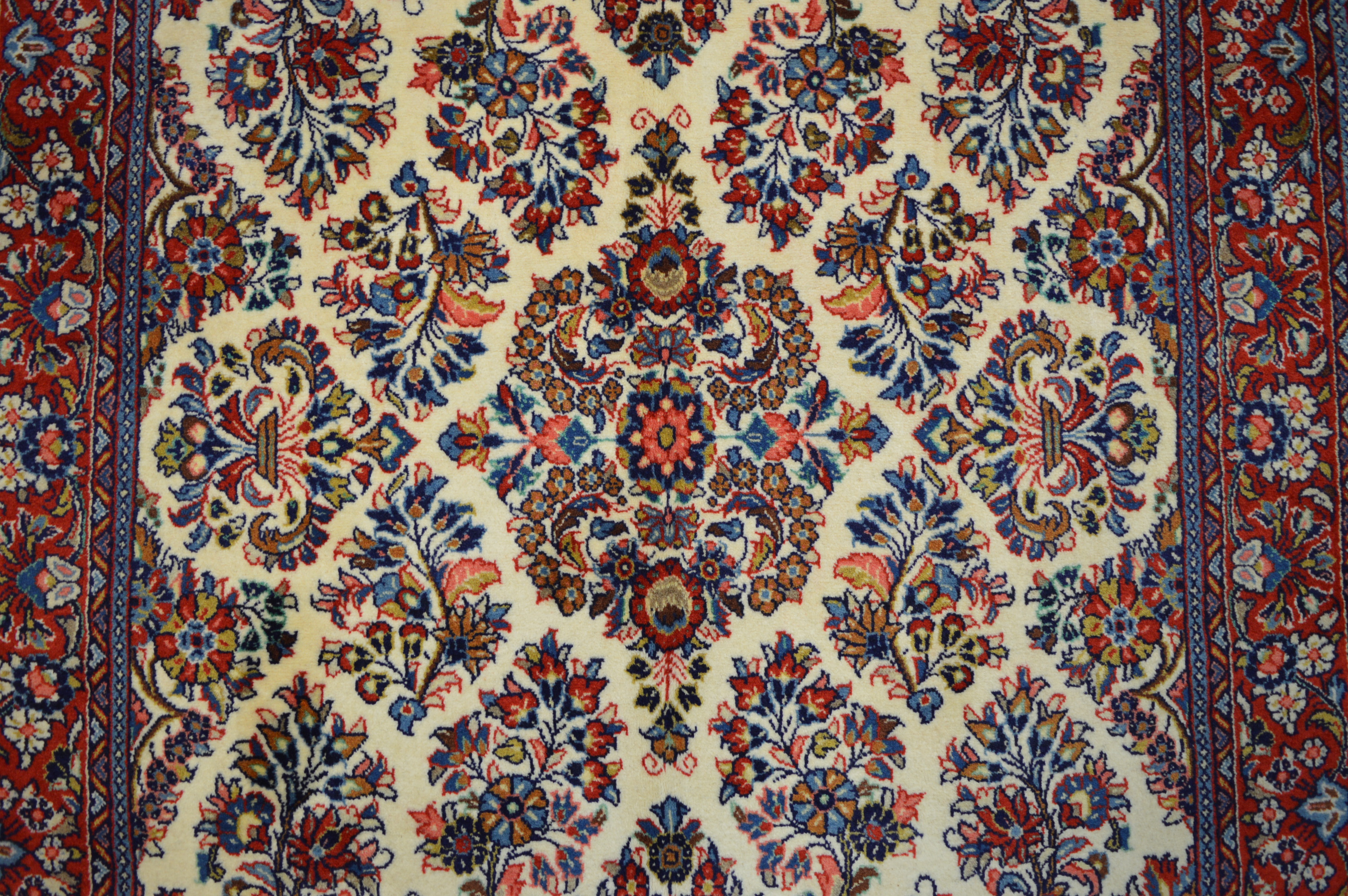 Saruk  214 x 137