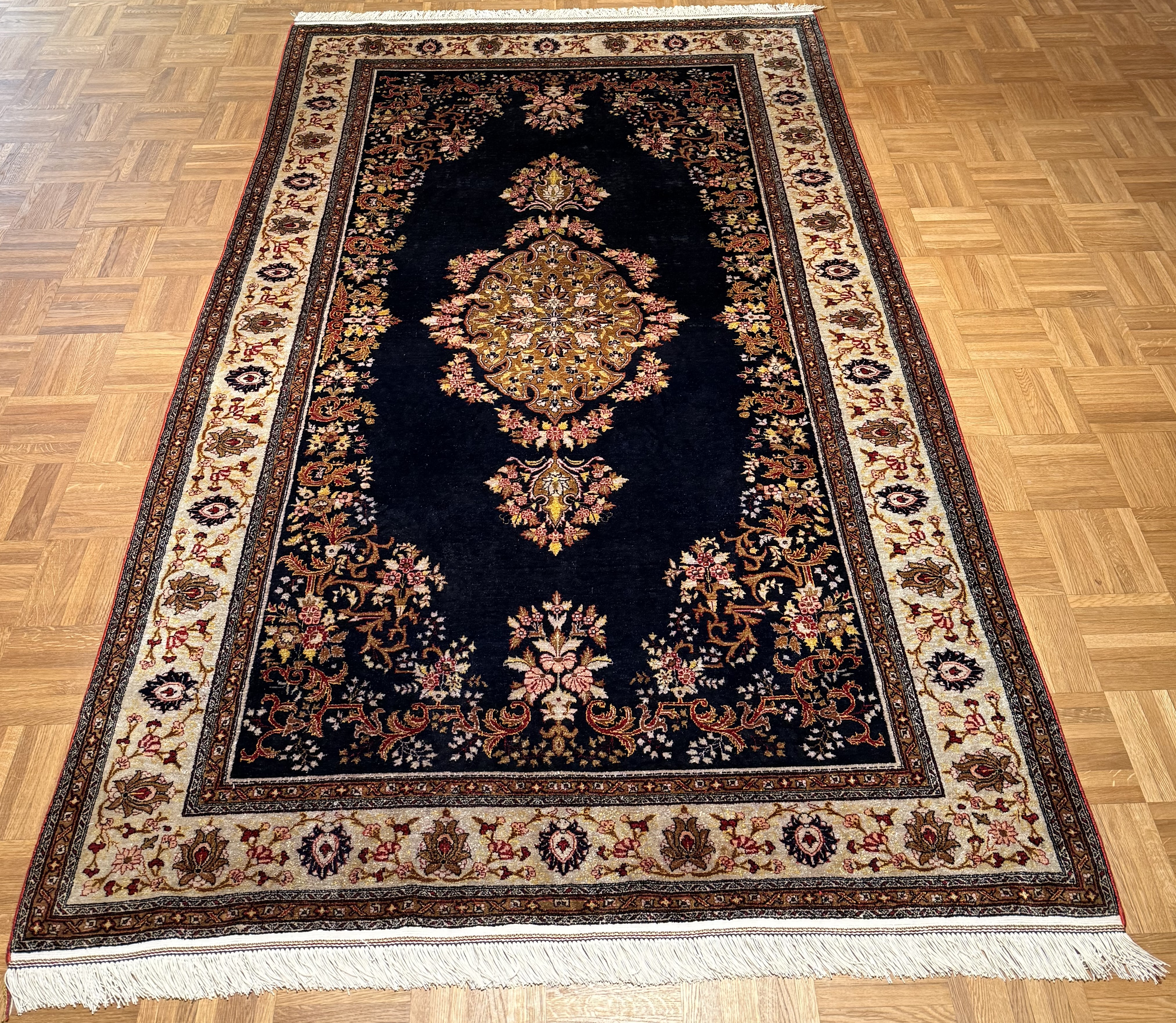 Ghom Seide *seide* 224 x 140