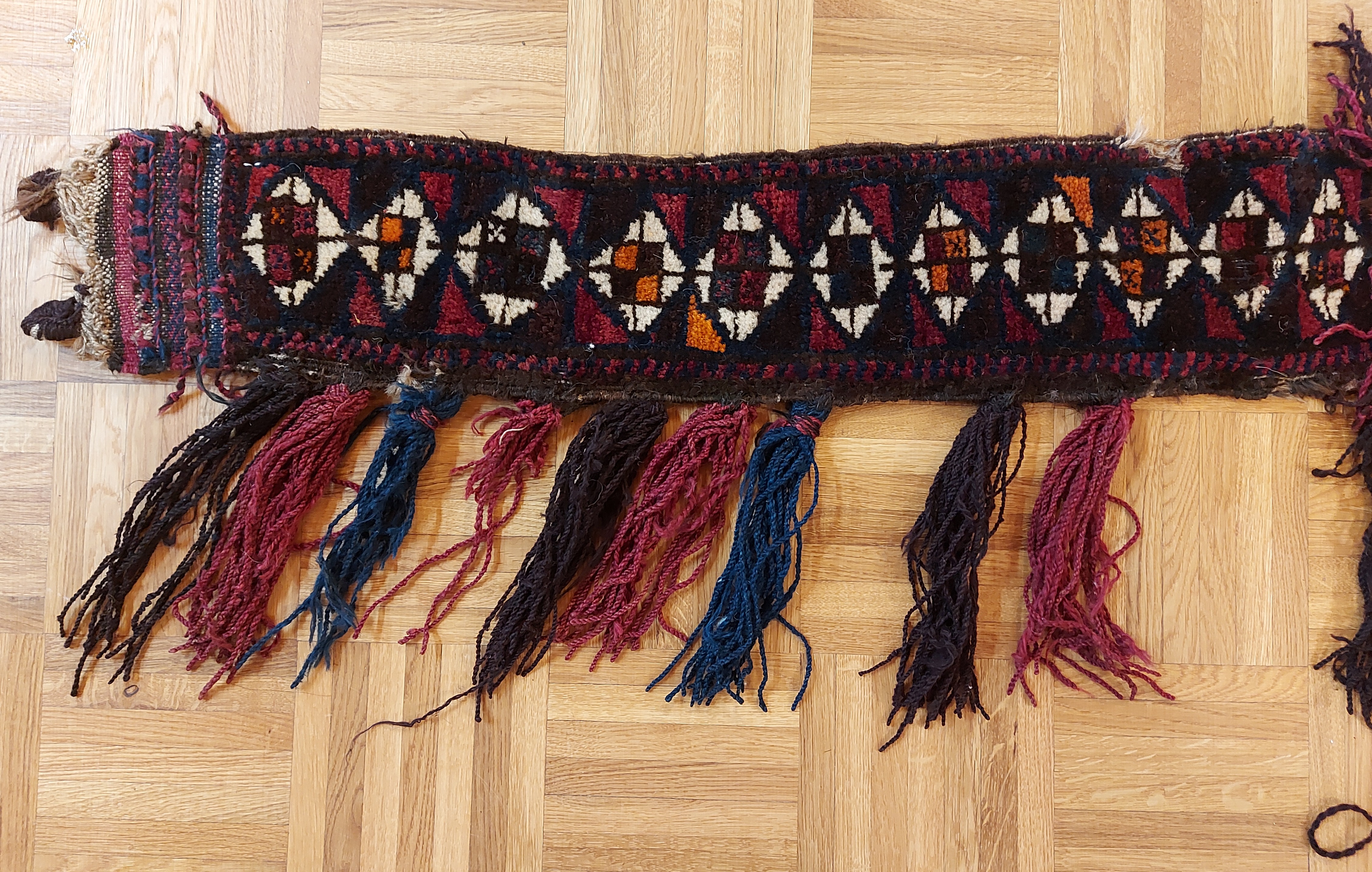 Belutch Pferde Zeltbehang *antik* 180 x 20