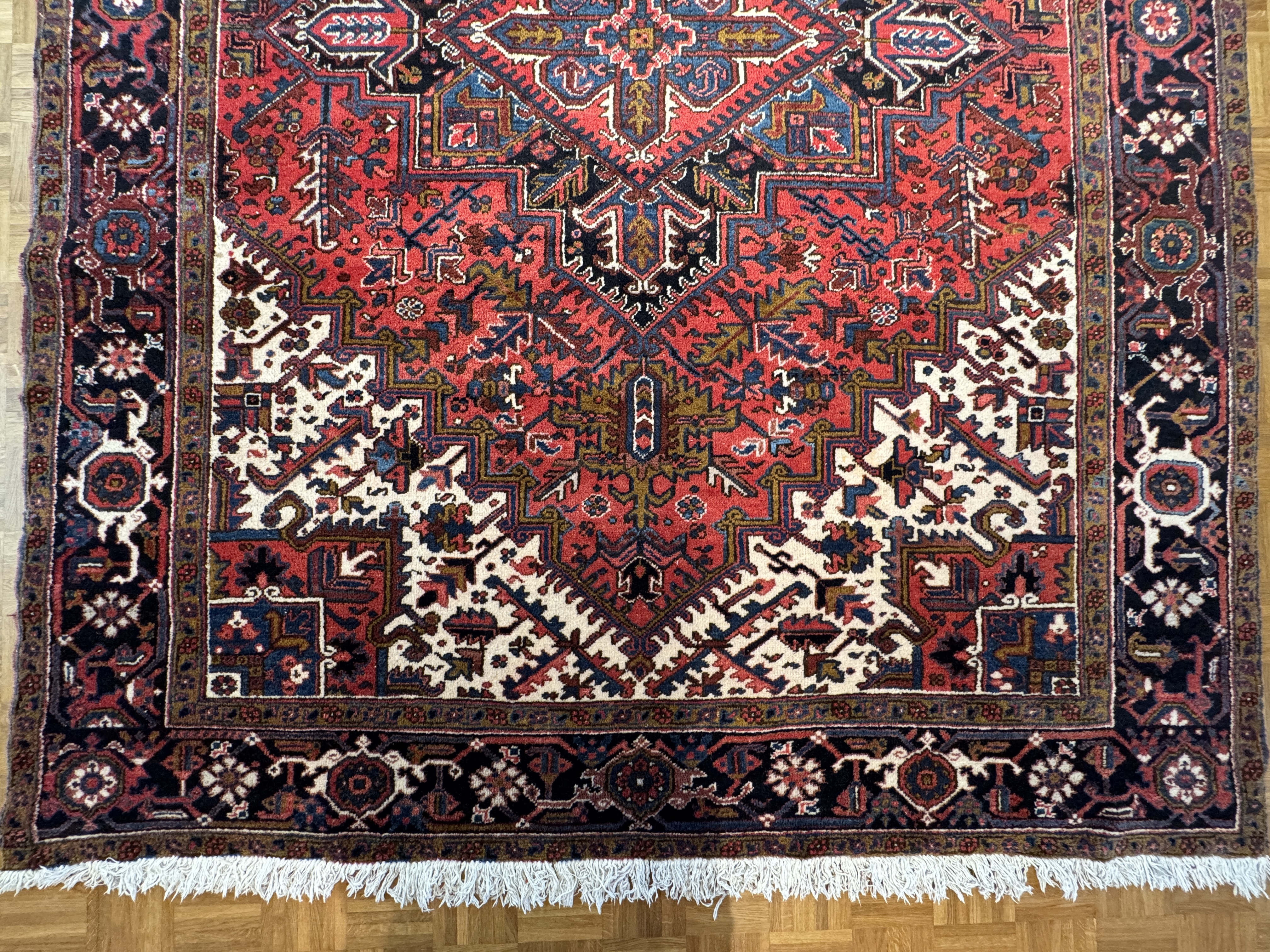 Heris - Persien* 3,30x2,45cm