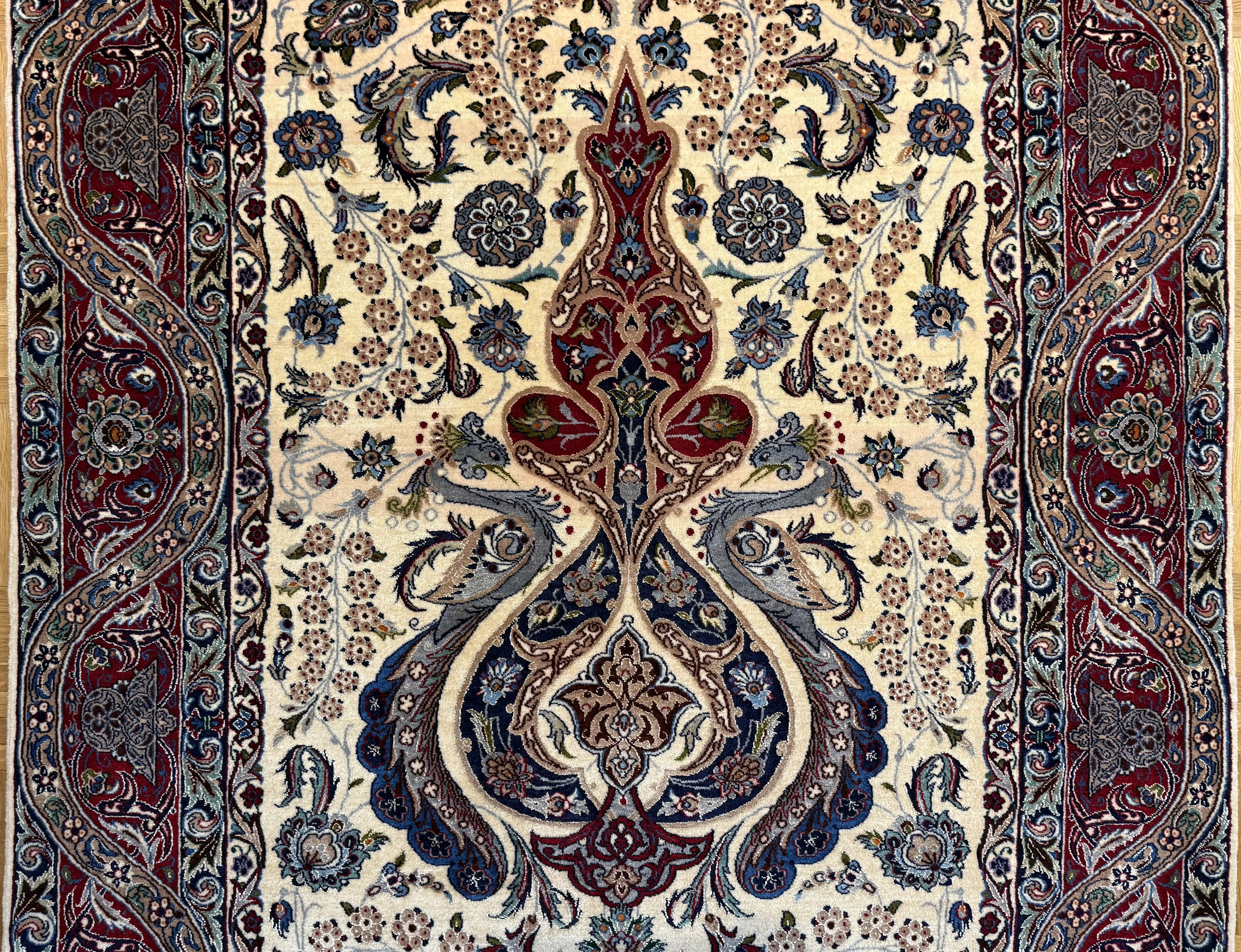 Isfahan *mit seide**signiert**neu* 163 x 110