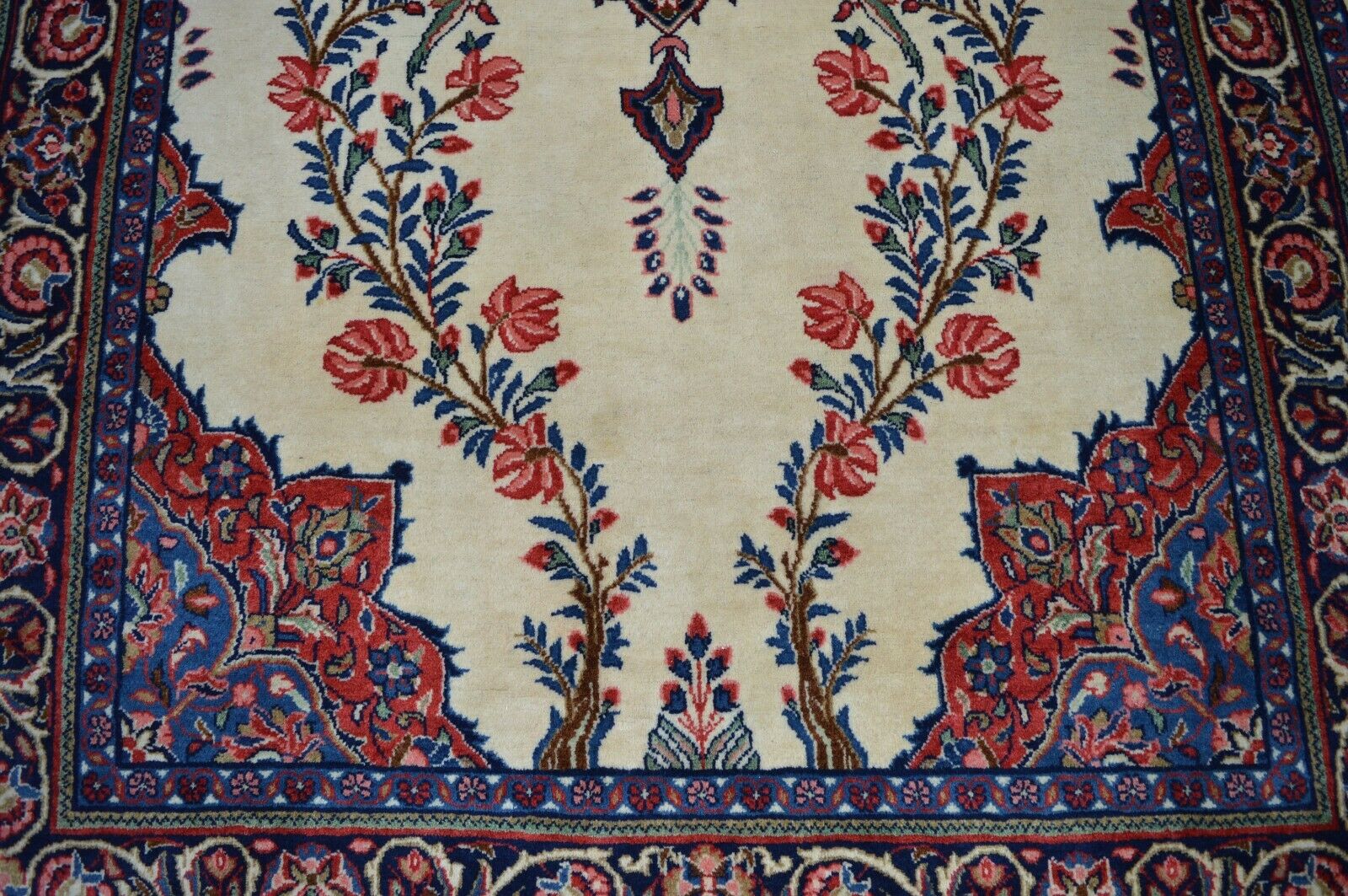 Sarough 217x130