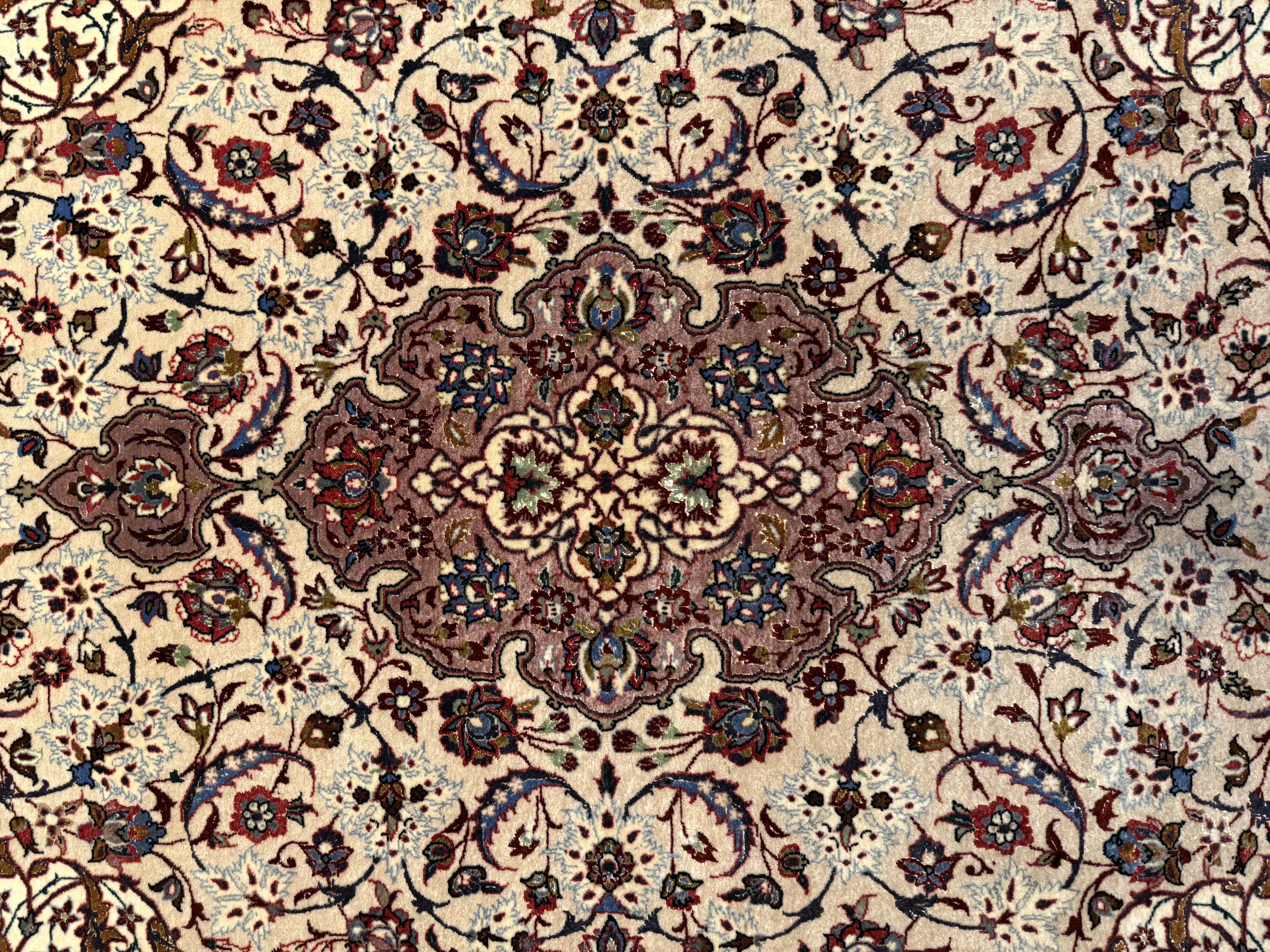 Isfahan *mit seide**signiert* 175 x 105