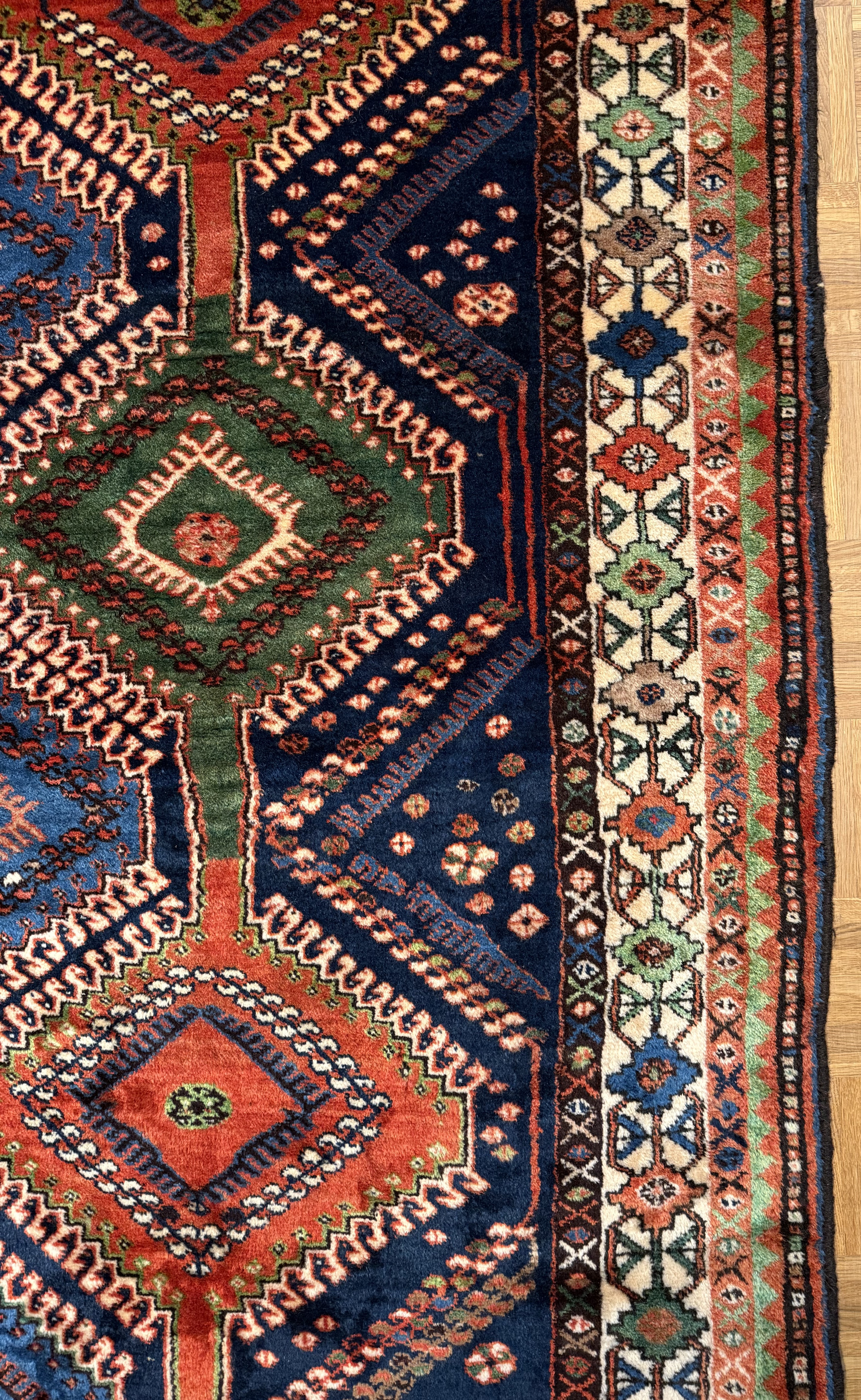 Ghashgai 285 x 208