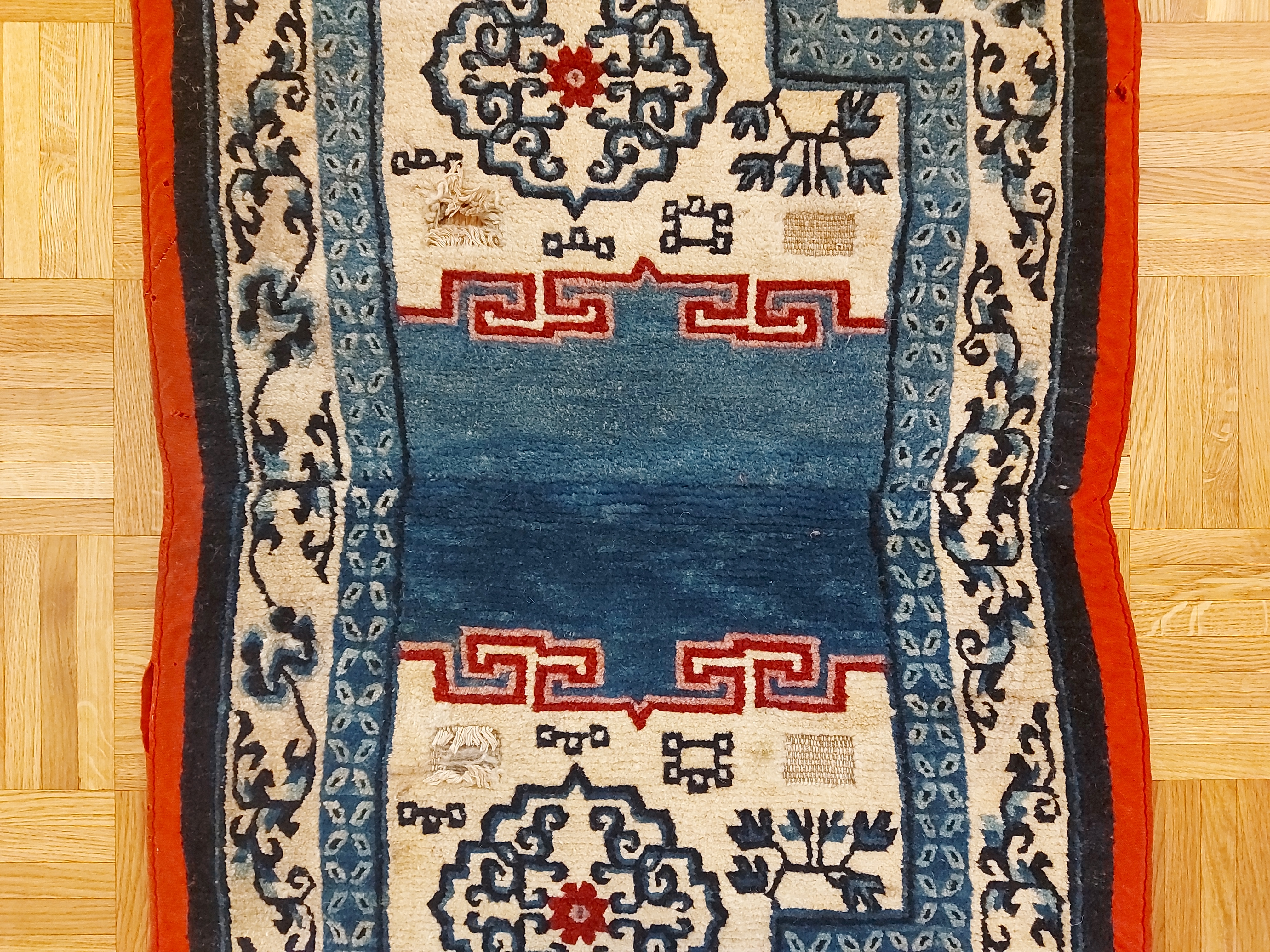 Tibet Khaden Sattel *antik* Ende 19. Jhd. 114x62cm Tibet Khaden Sattel *antik* Ende 19. Jhd. 114x62cm