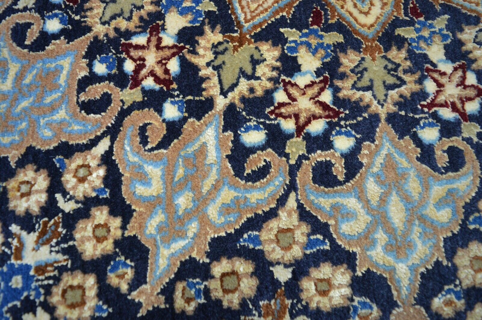 Naeen rund 98x98 NAIN mit Seide Rug Carpet Silk Tapis Perser Orientteppich
