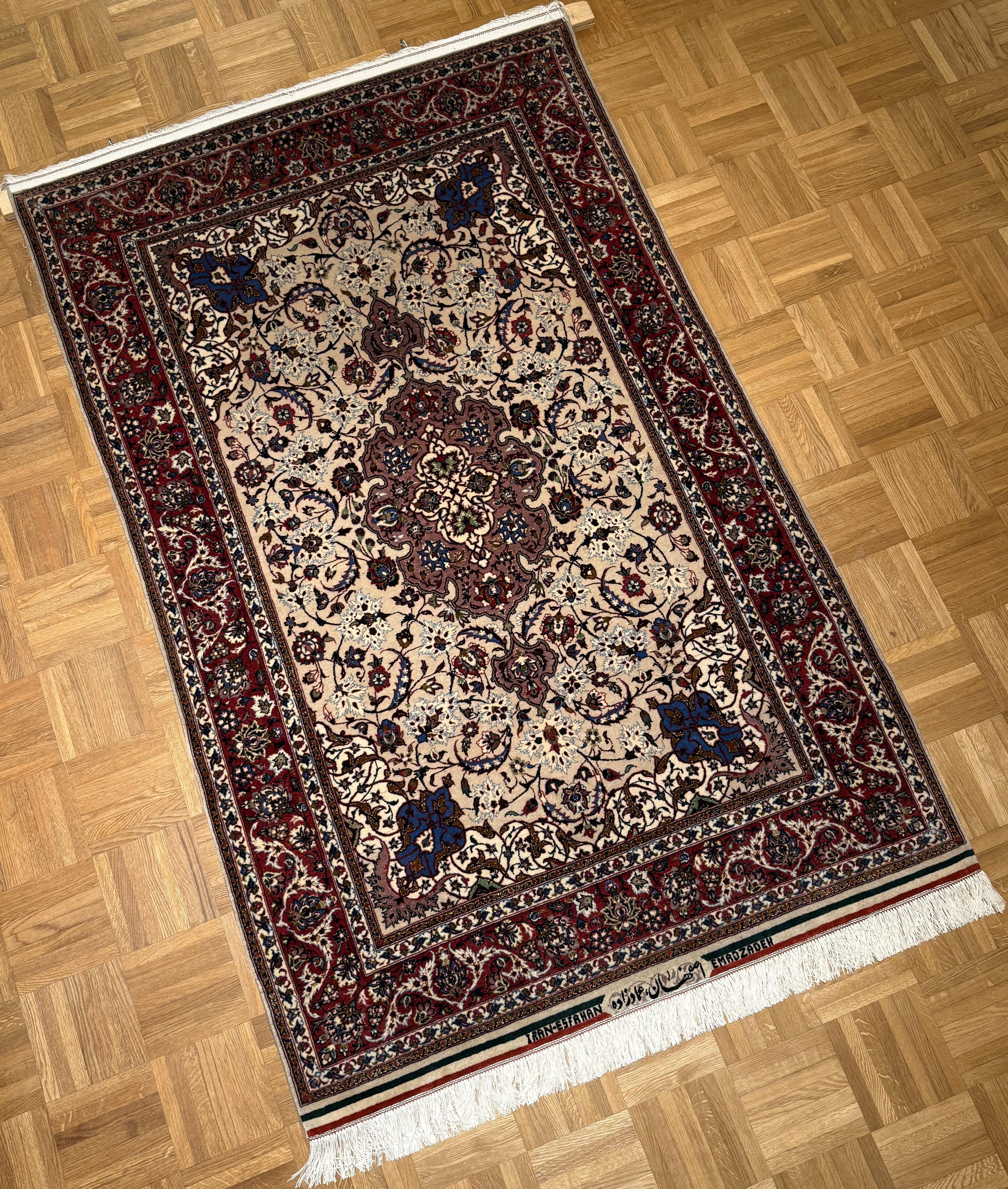 Isfahan *mit seide**signiert* 175 x 105