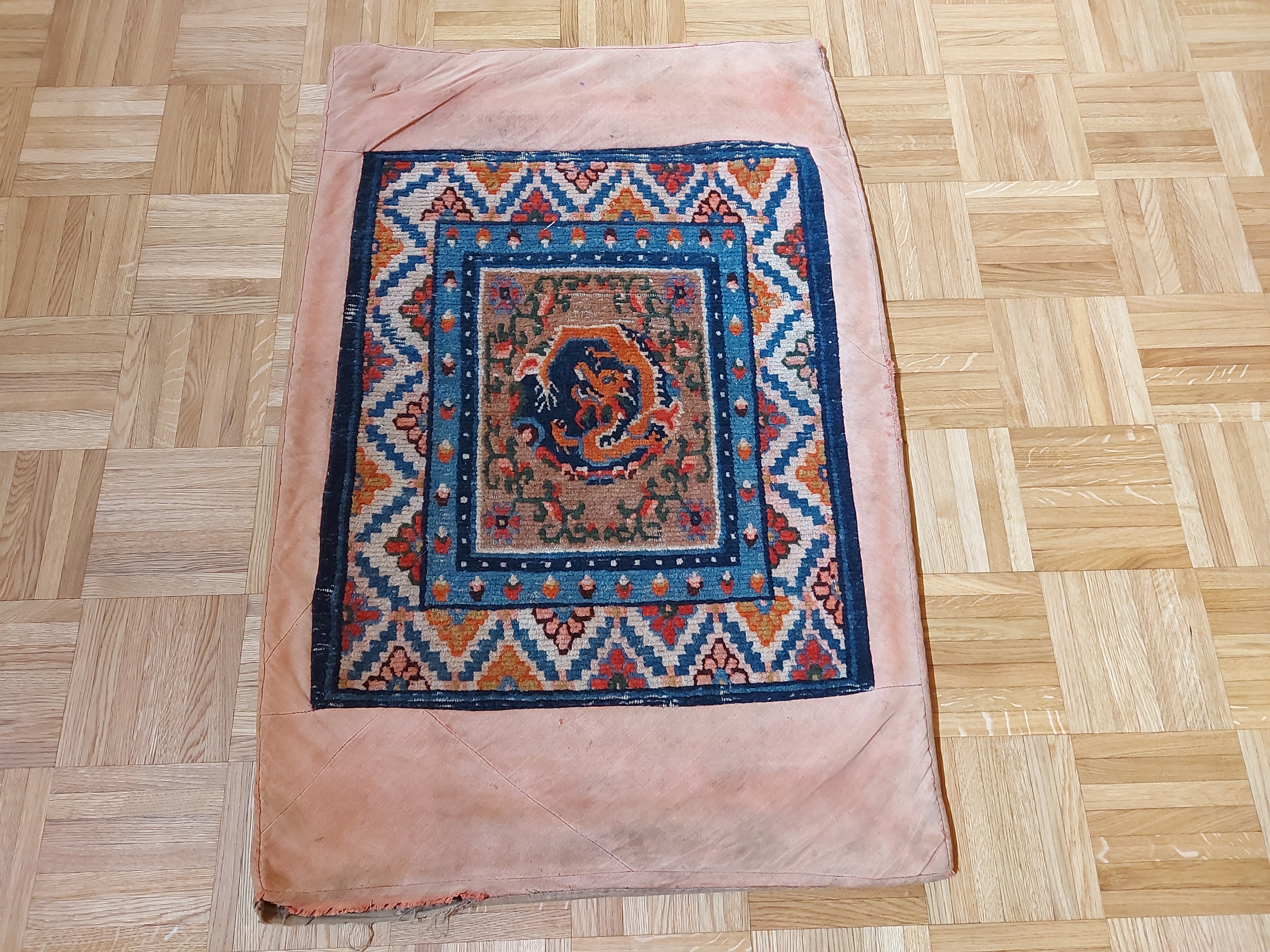 Tibet Khaden *antik* Ende 19. Jhd. 90x65cm Tibet Khaden *antik* Ende 19. Jhd. 90x65cm