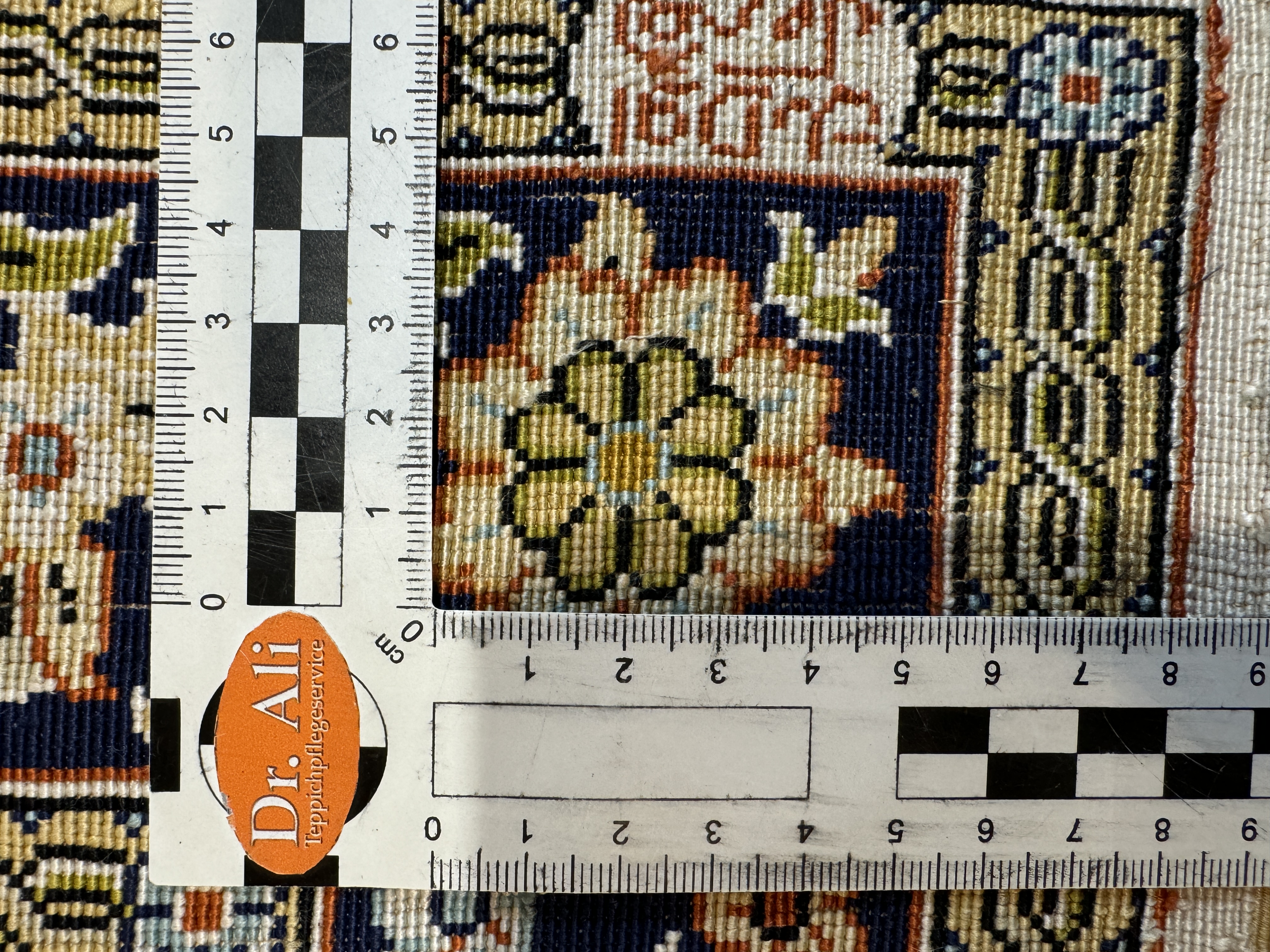 Hereke *signiert* Seide 83 x 53