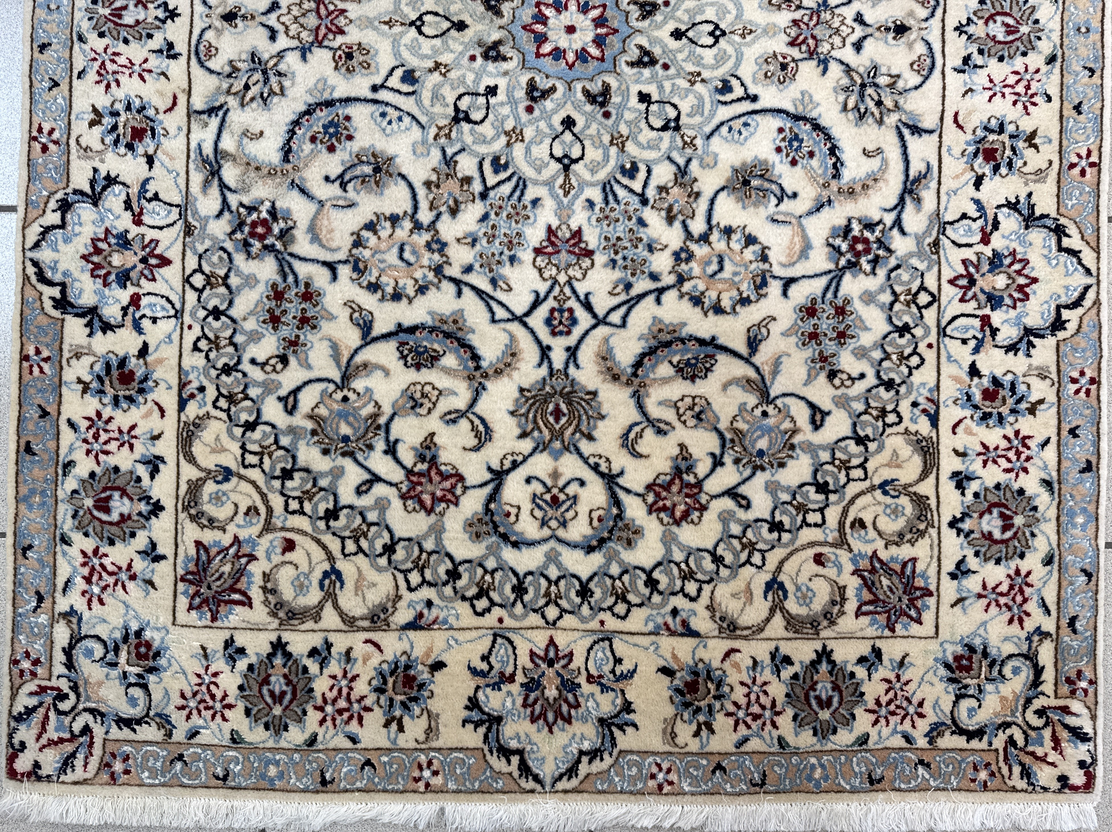 Nain *mit Seide 135 x 100cm