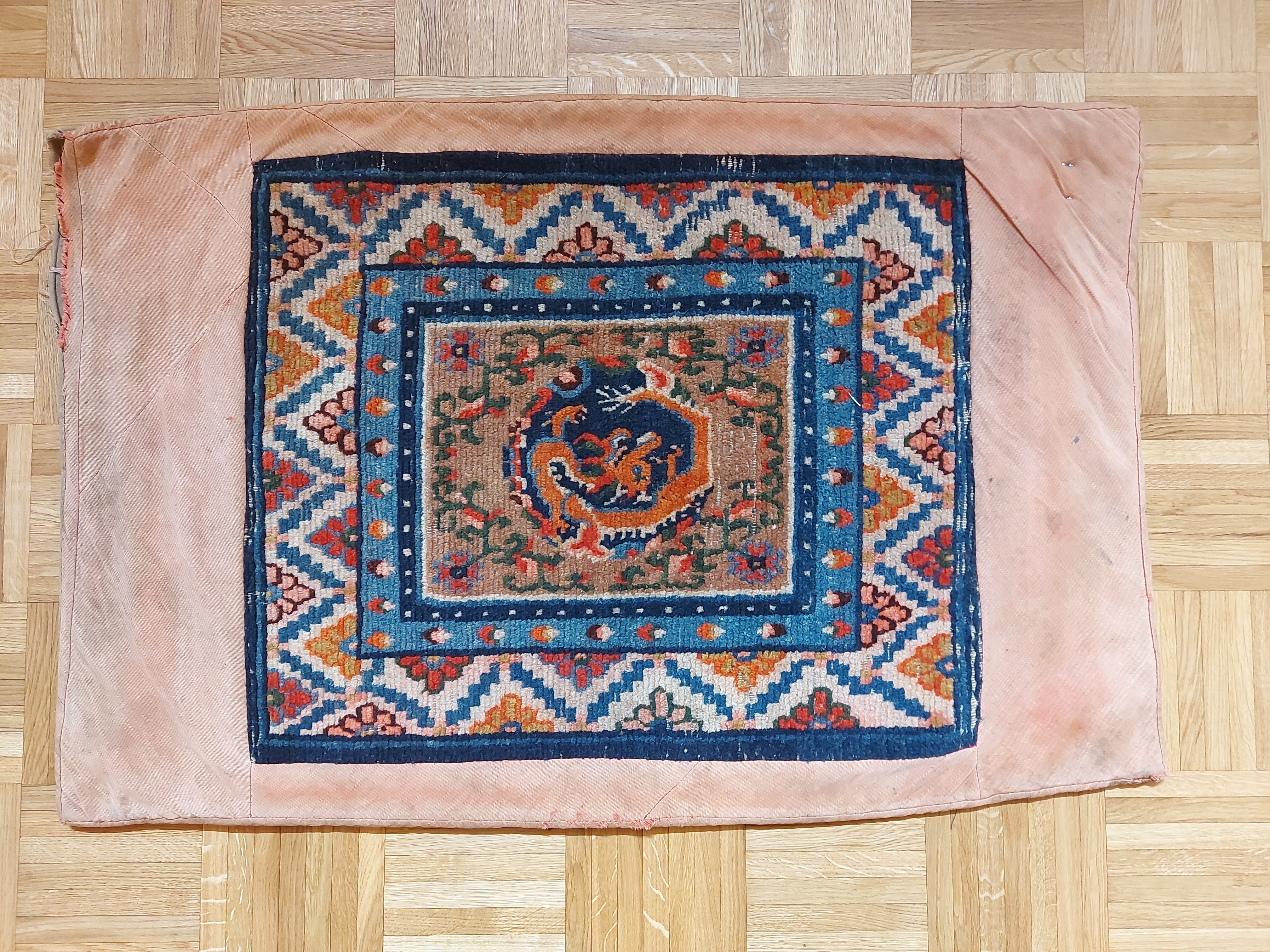 Tibet Khaden *antik* Ende 19. Jhd. 90x65cm Tibet Khaden *antik* Ende 19. Jhd. 90x65cm