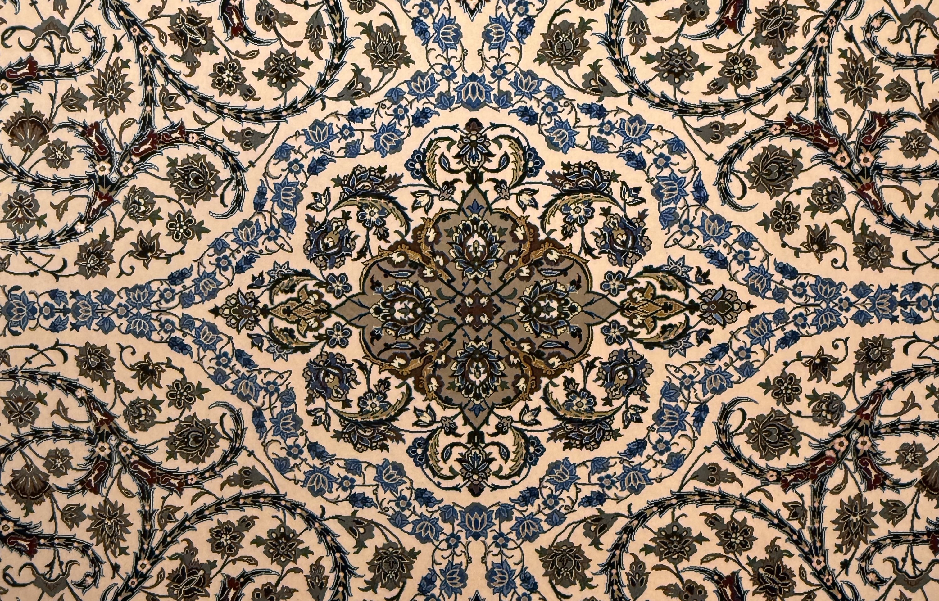 Isfahan *mit seide**signiert* 215 x 144