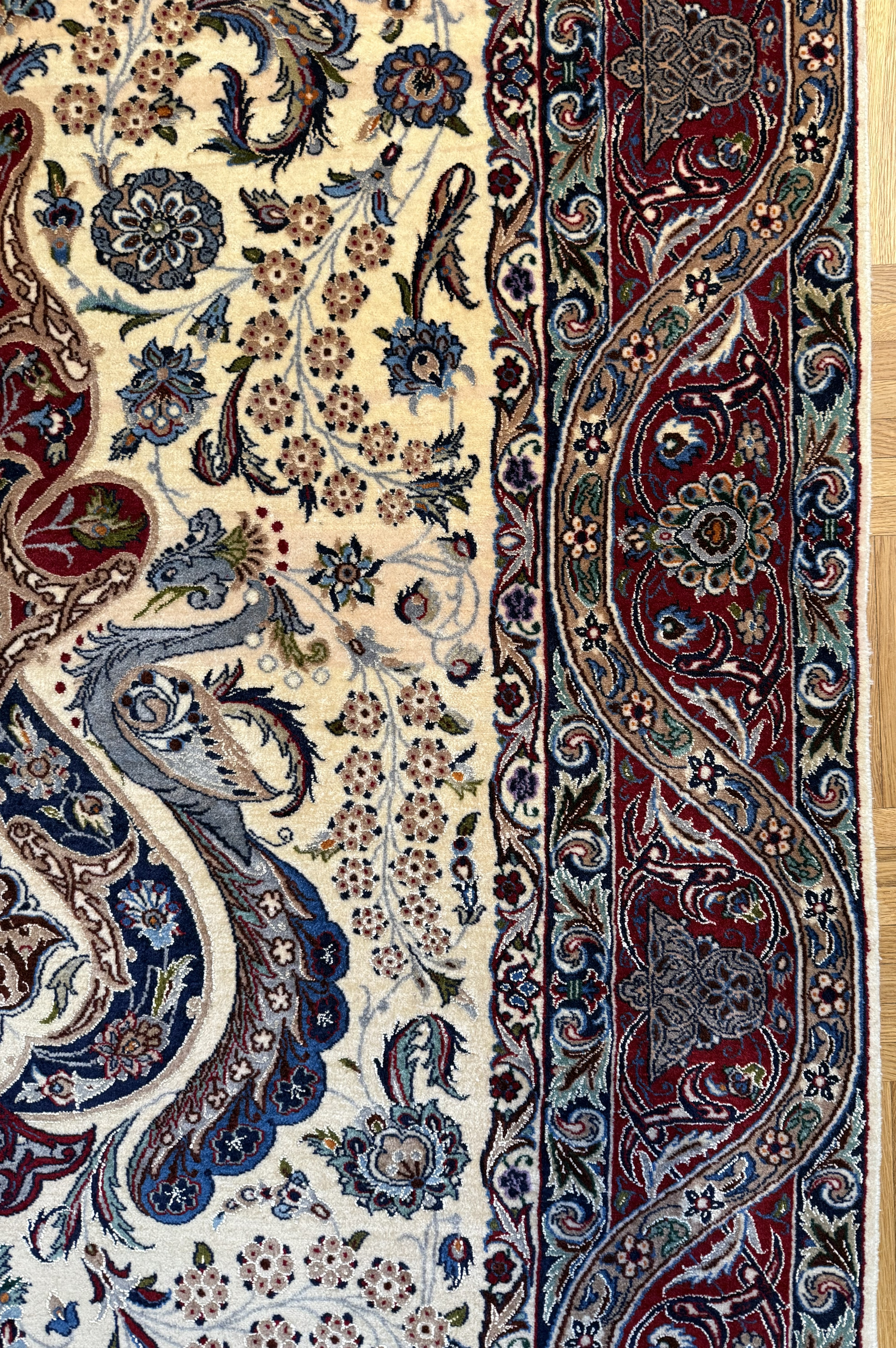 Isfahan *mit seide**signiert**neu* 163 x 110