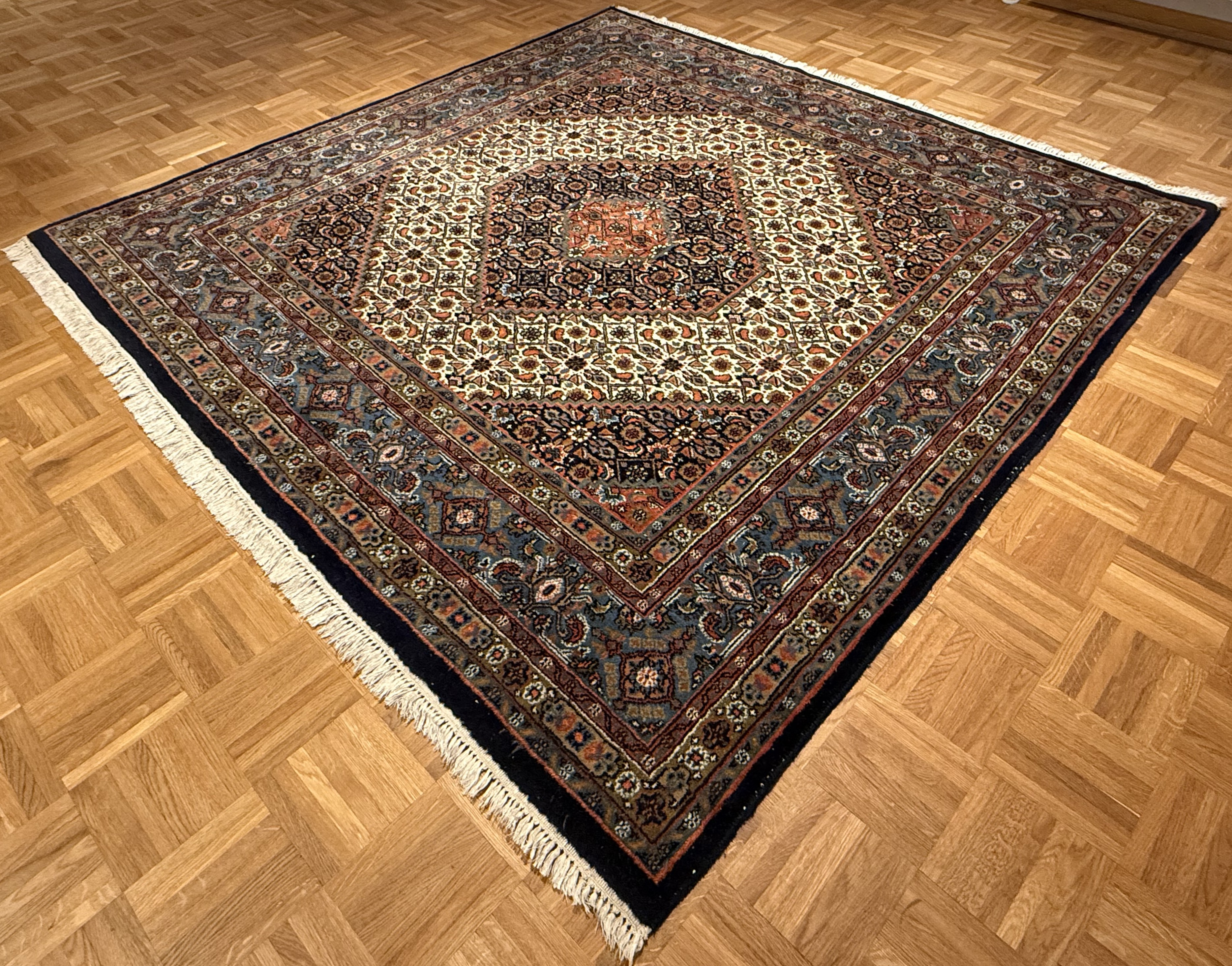 Moud Quadrat 196 x 195