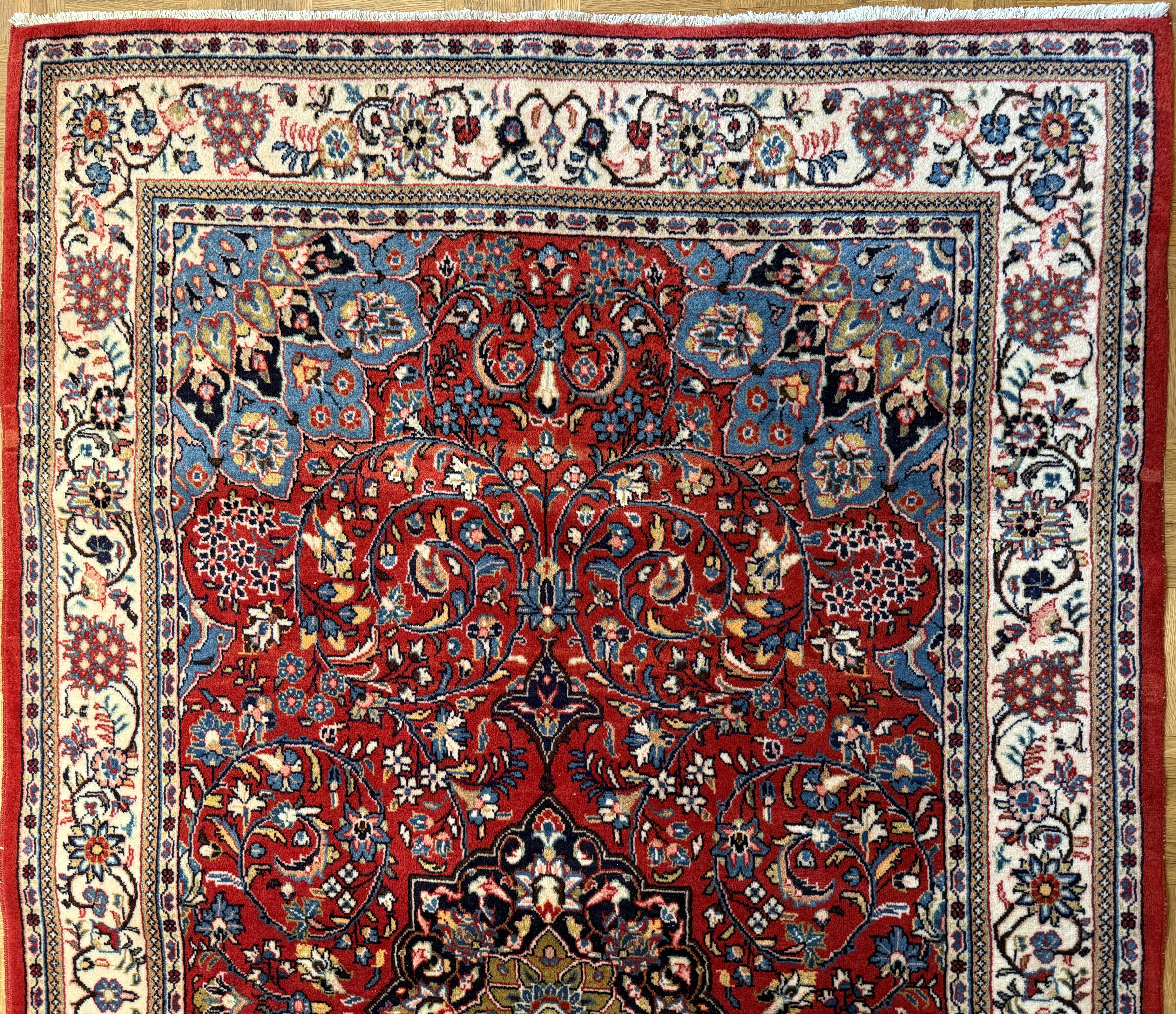 Saruk 220x136 Sarough 