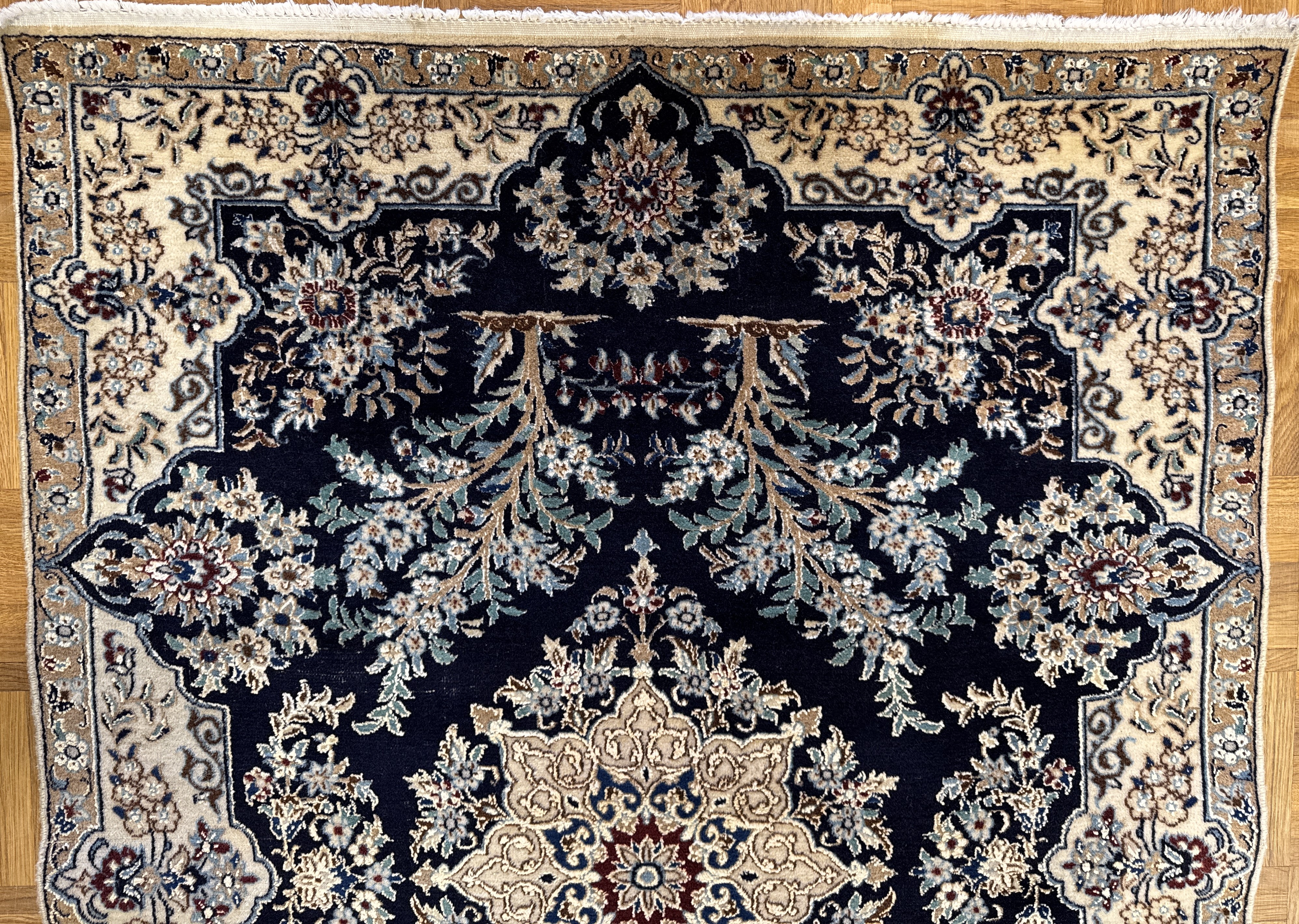 Nain *mit Seide 135 x 97cm