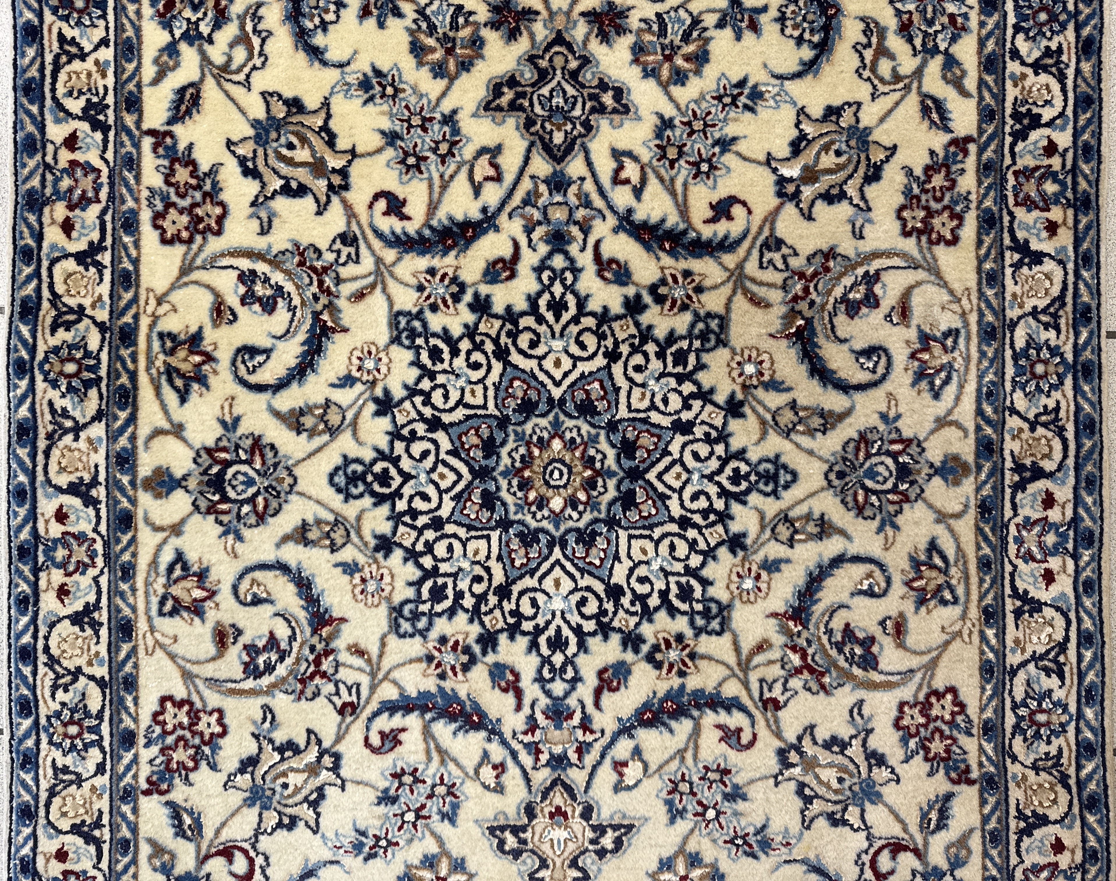 Nain *mit Seide 108 x 78