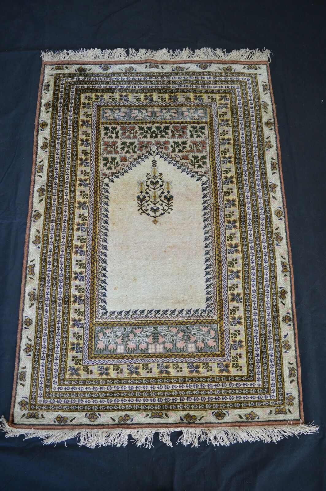 Top! Kayseri Seide 140x95 Silk Hereke Anatolia Orientteppich Perser Türkei