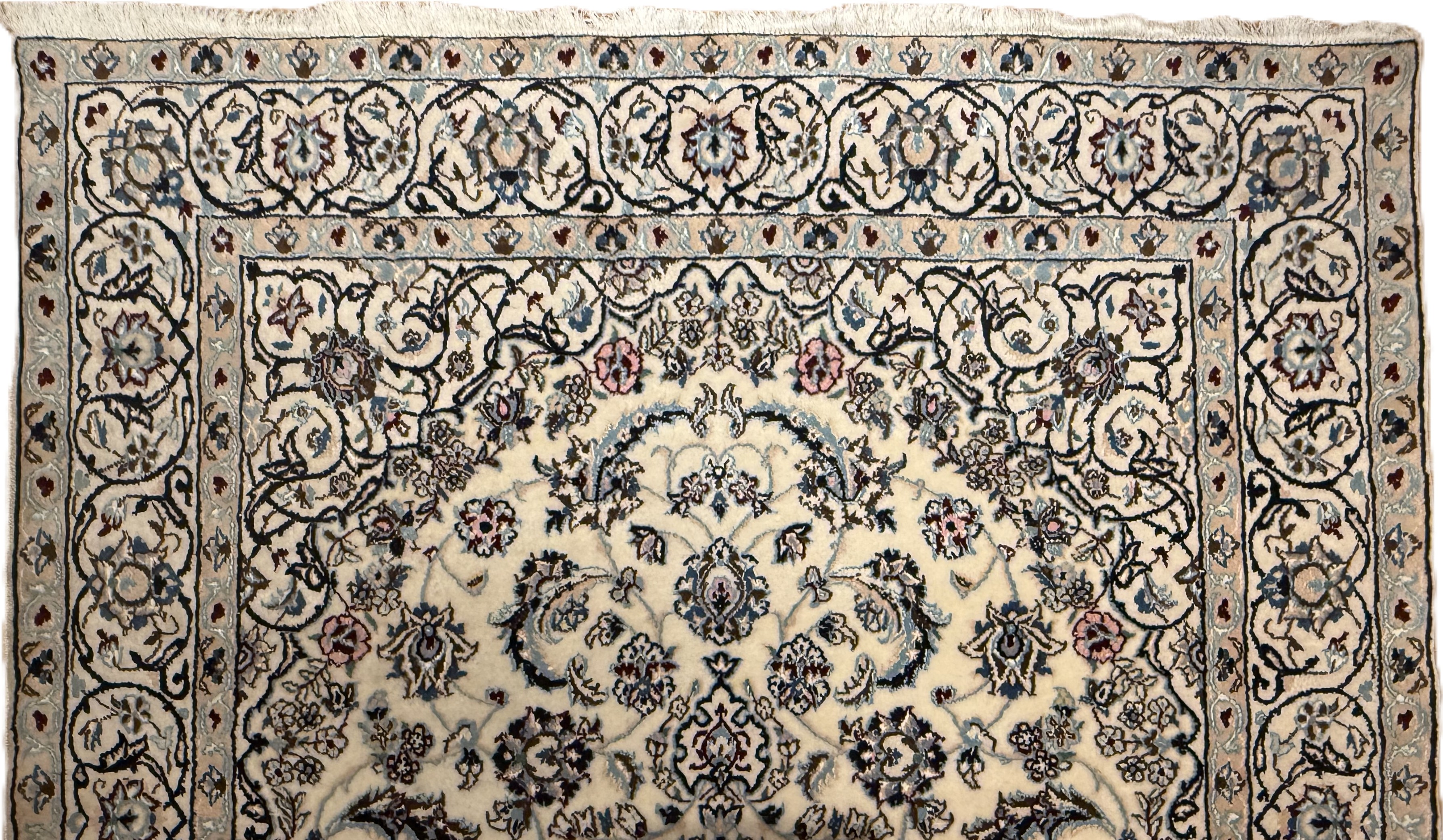 Nain *mit Seide* 244 x 153