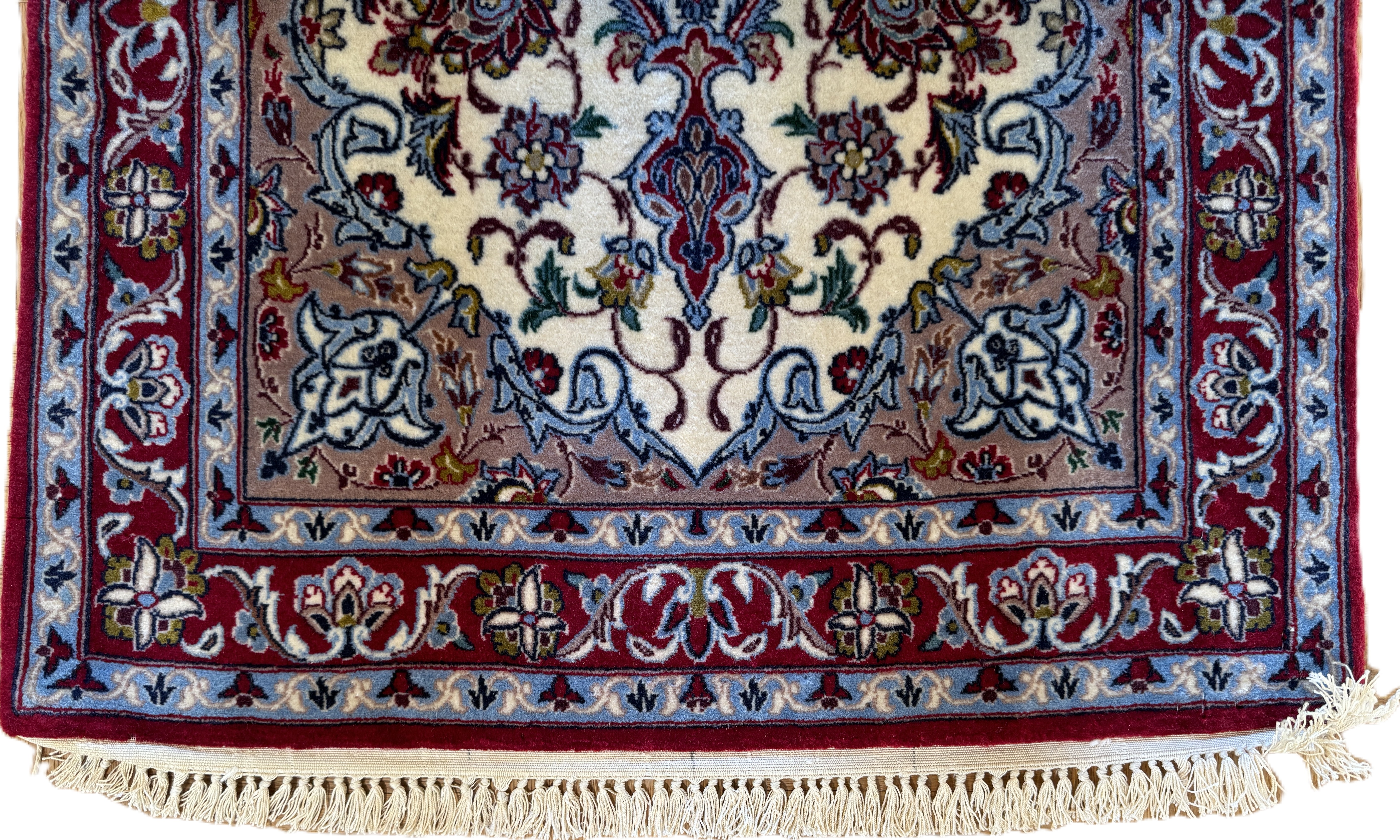 Isfahan *mit Seide* 113 x 70