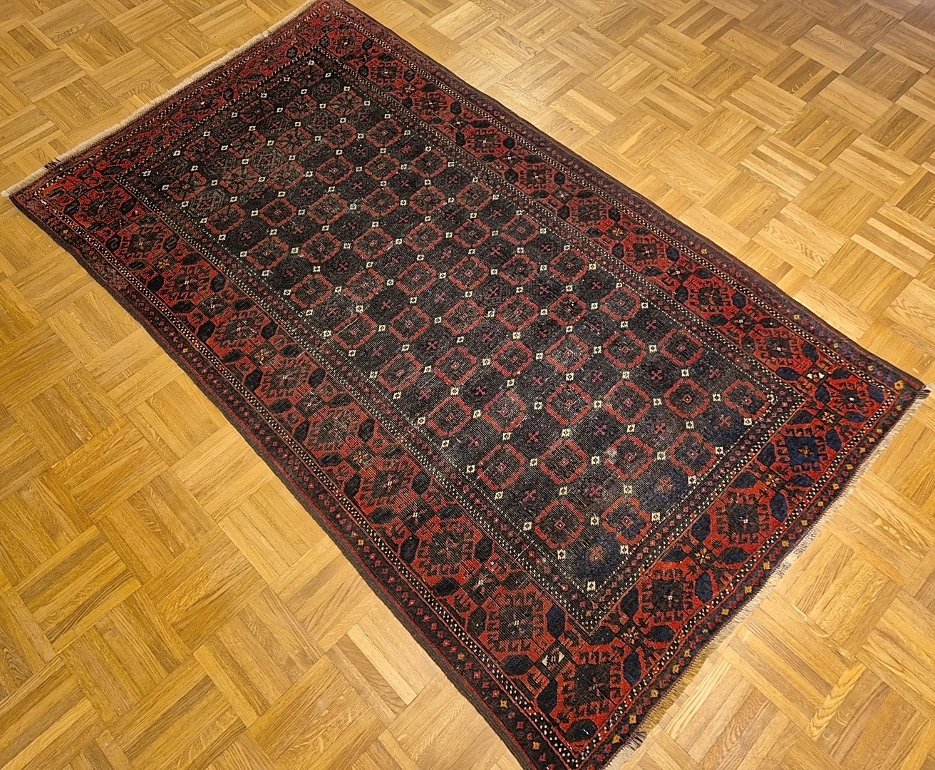 Belutch *antik* 180 x 110