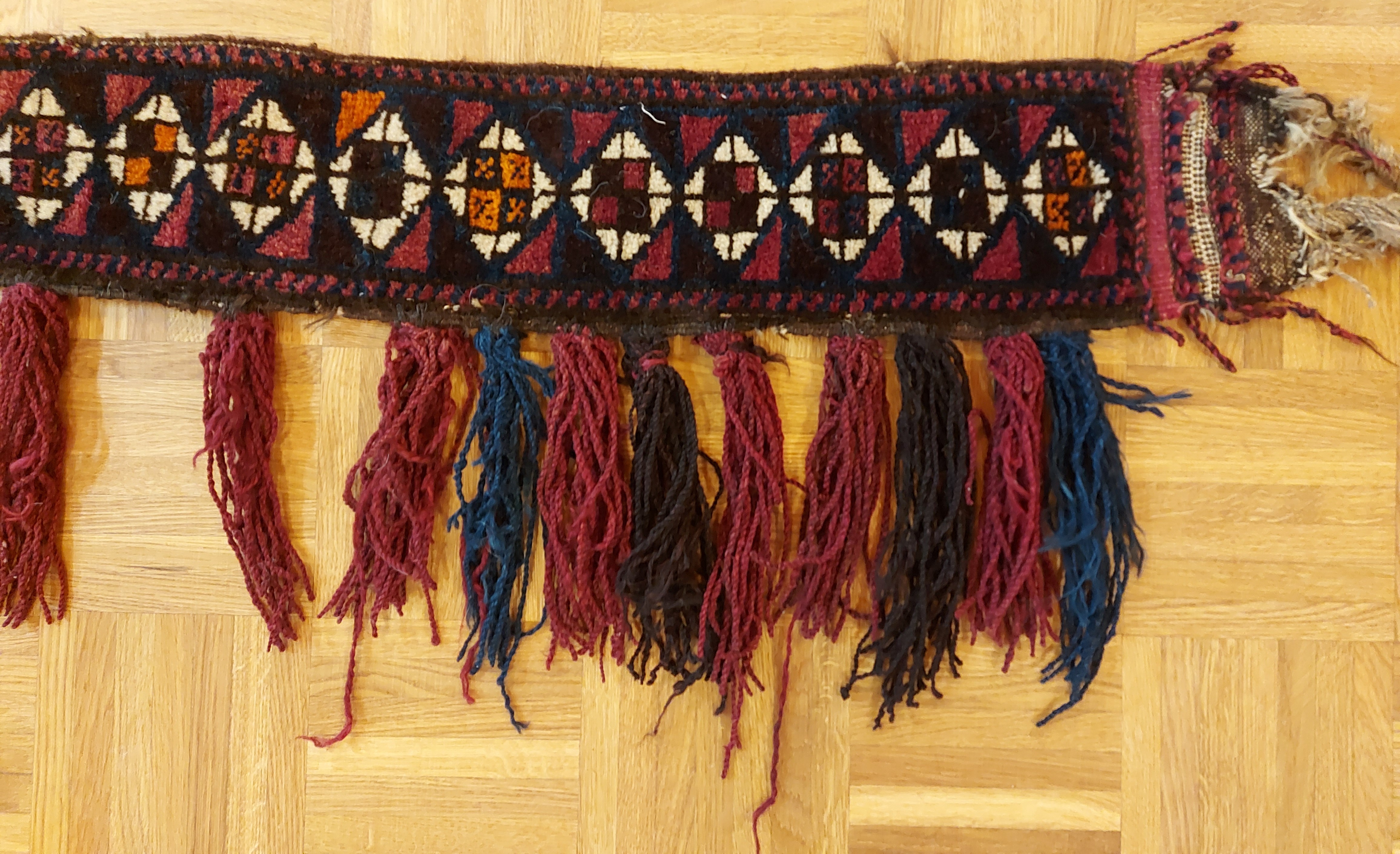 Belutch Pferde Zeltbehang *antik* 180 x 20