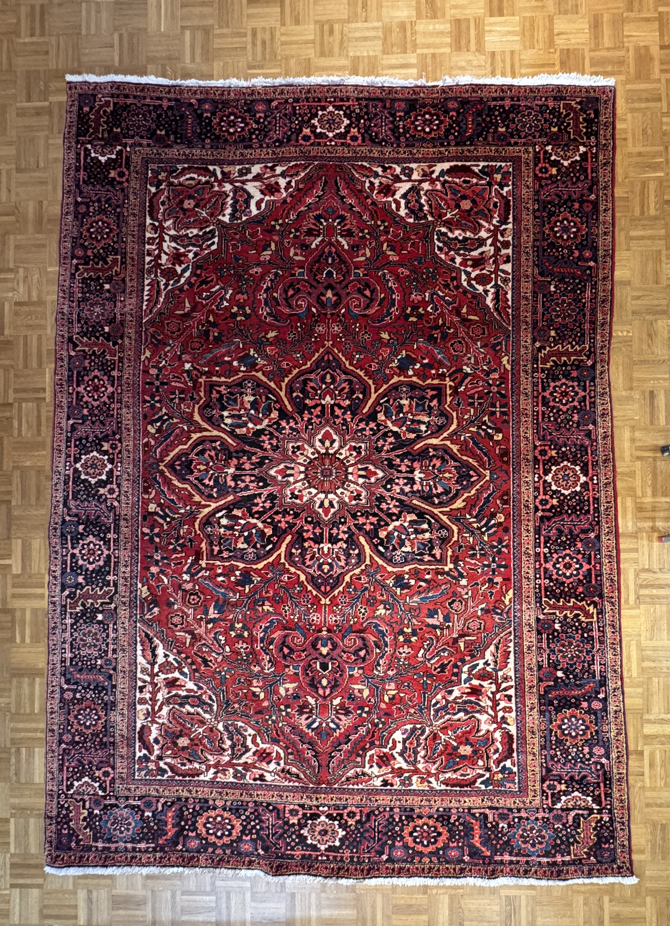 Heris - Persien* 3,60x2,60cm